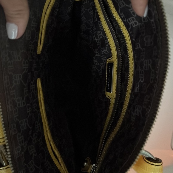 Yellow leather banana republic small shoulder bag - Picture 6 of 10